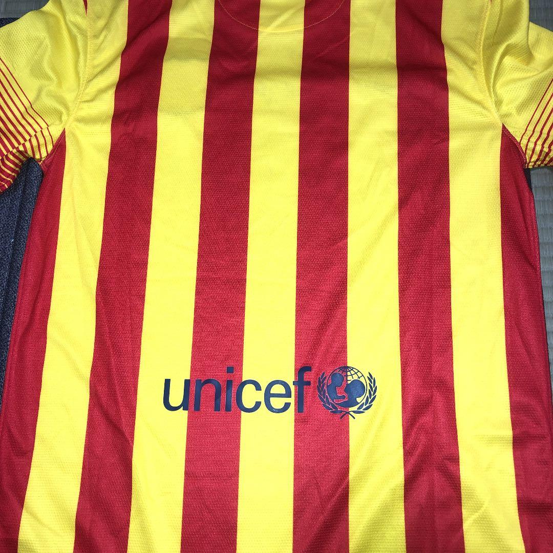 バルセロナ　メッシの直筆サイン　【本物】