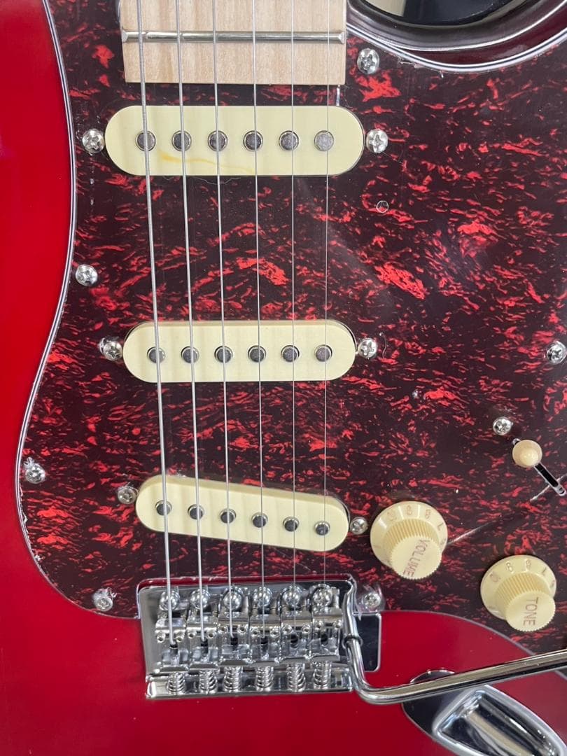 フェンダー　ストラトキャスター　レプリカ　レッドサンバースト系
