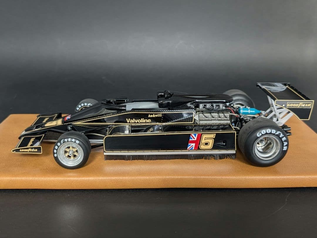 TSM 1/18 LOTUS Type78 ローンチver. M.アンドレッティ