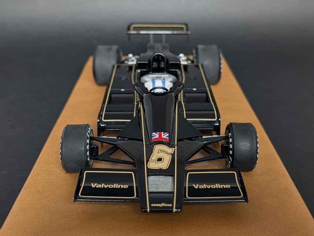 TSM 1/18 LOTUS Type78 ローンチver. M.アンドレッティ