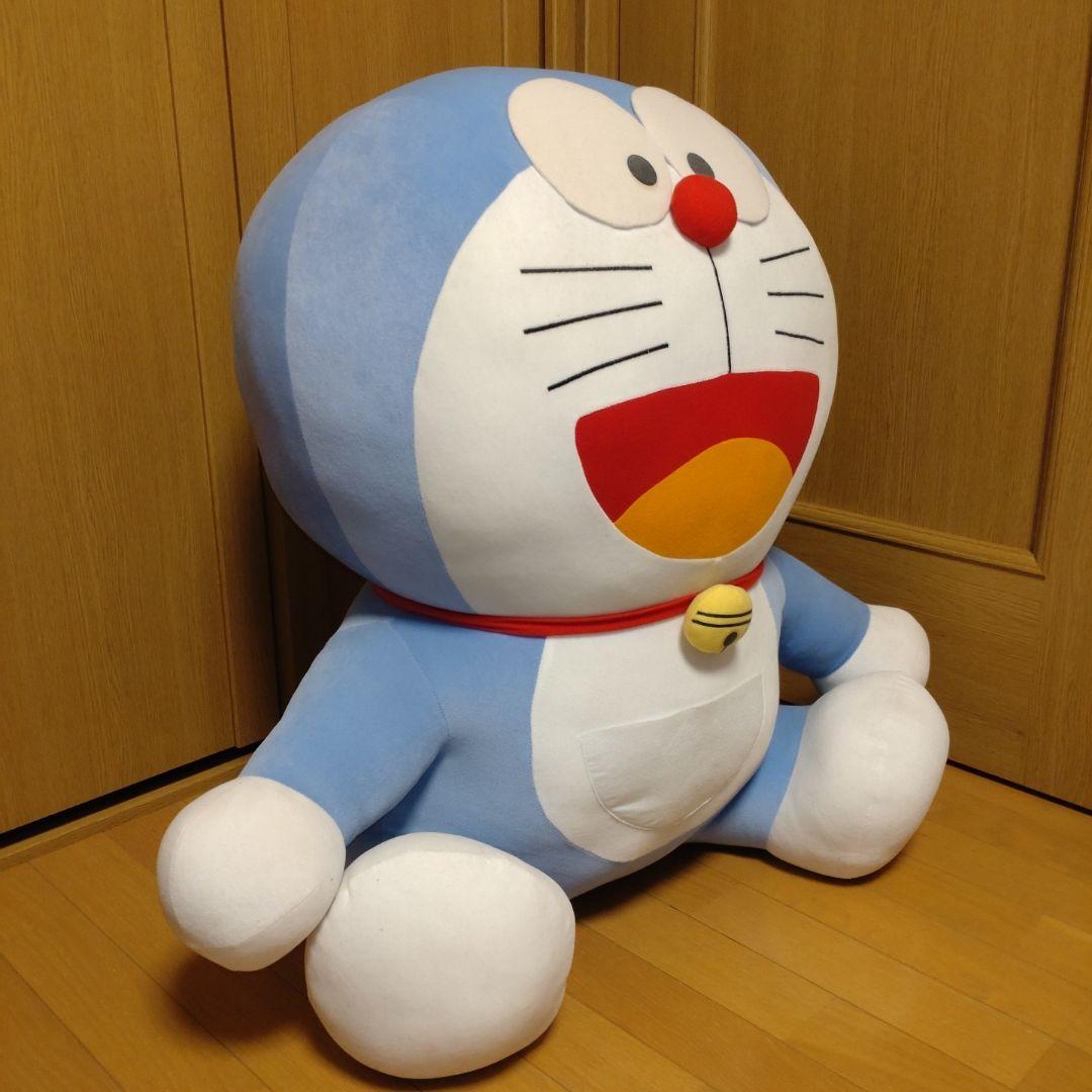 ドラえもん　等身大ぬいぐるみ