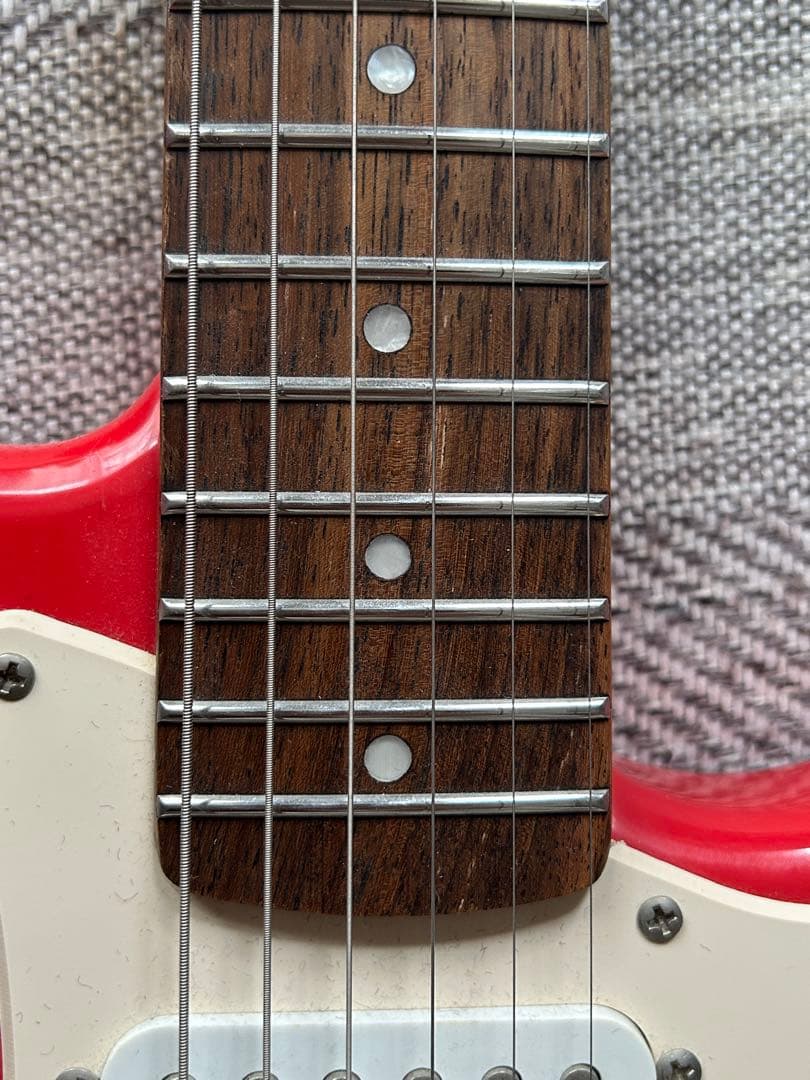 Squier ストラトキャスター レッド