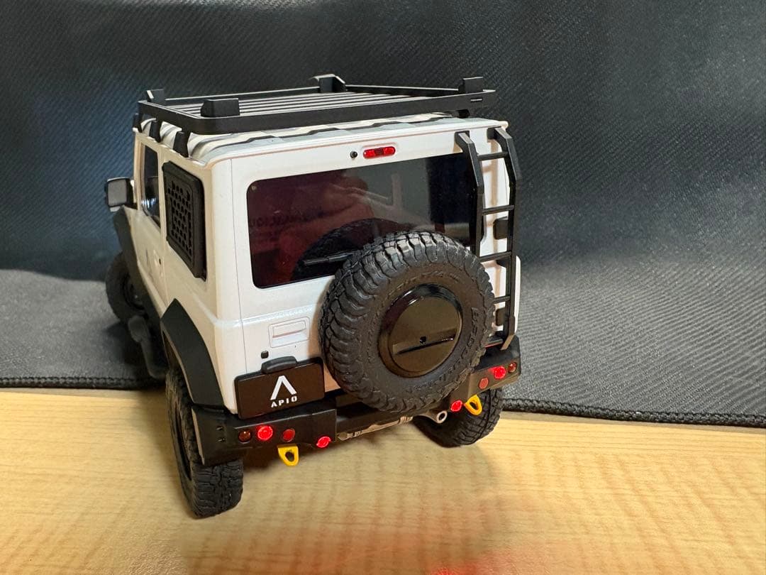 京商　ミニッツ4x4 LEDライト付 サーフからジムニーへ変更