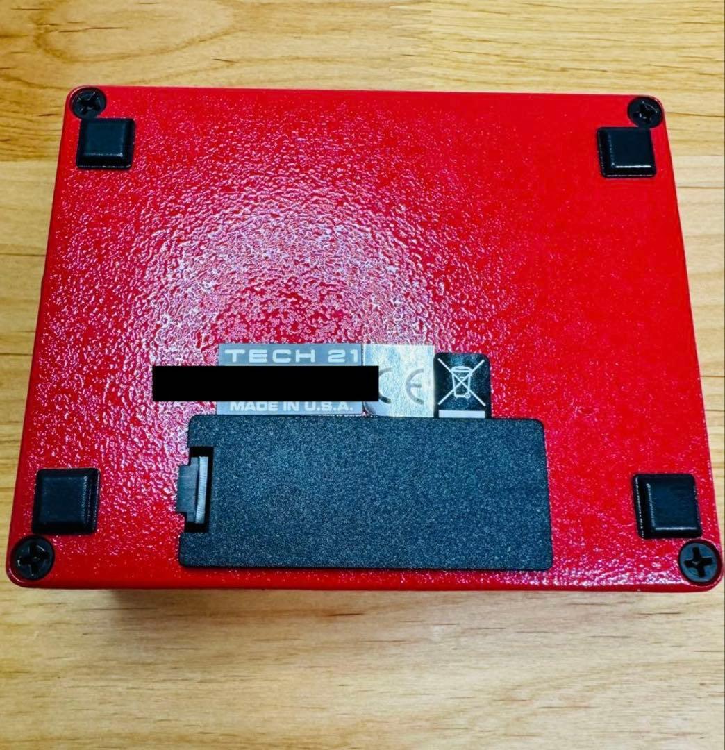 ベース TECH21 SansAmp Bass D DI Vermillion