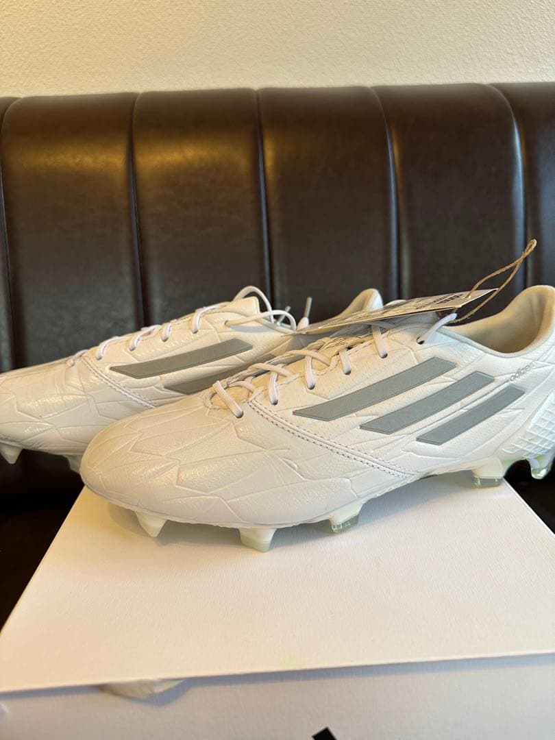 アディゼロ　アディゼロF50 復刻　レザー　26cm