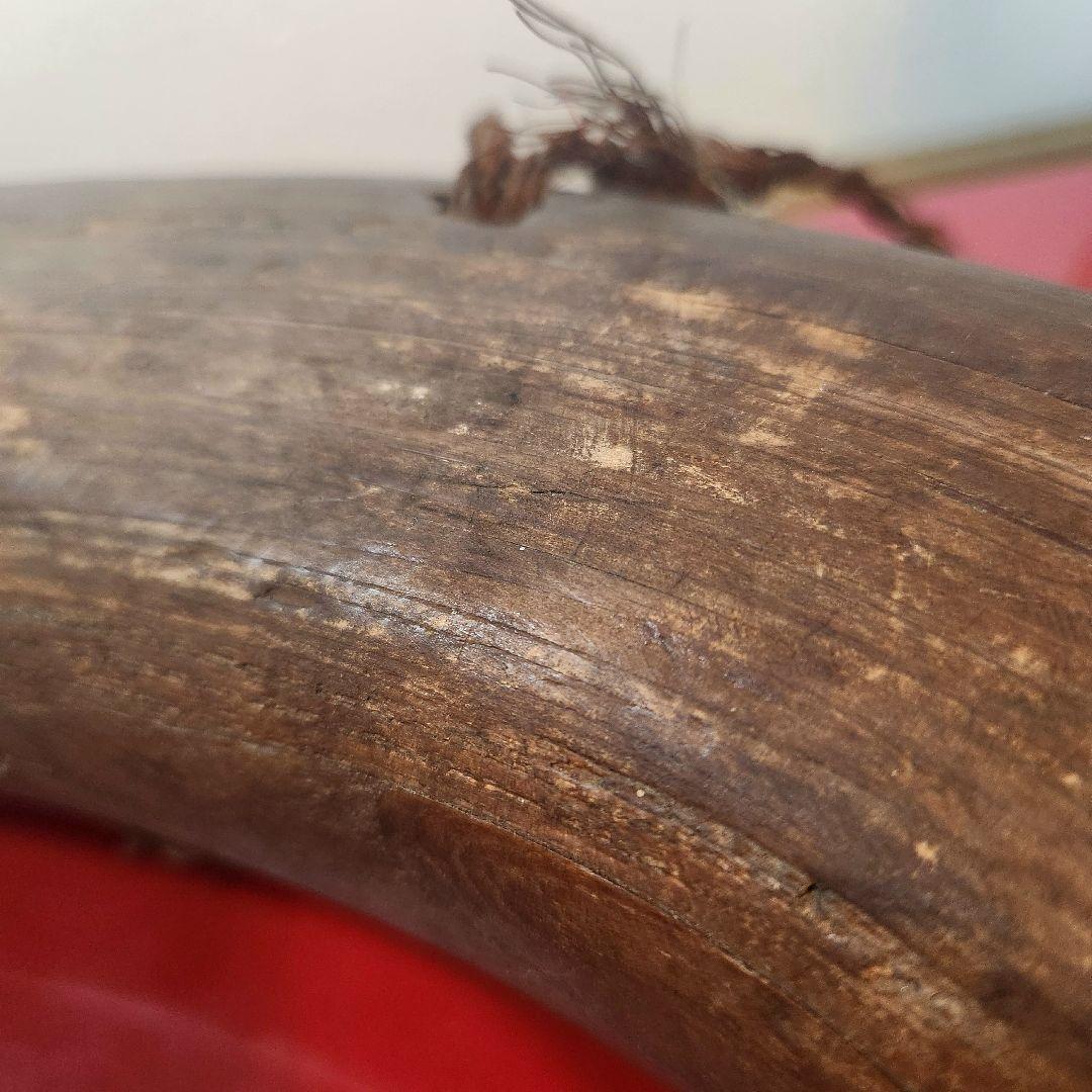 昔の古民具、農機具、畑を耕す為に、牛の背に装着した木製の鞍。