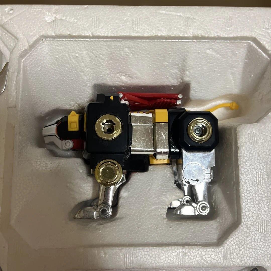 未来獣合体　ゴライオン超合金　ポピー