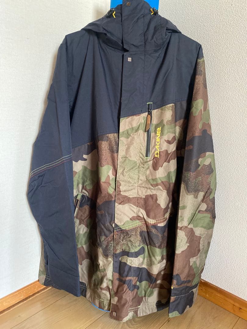 【美品】DAKINE スノーボード　ウェア　Mサイズ