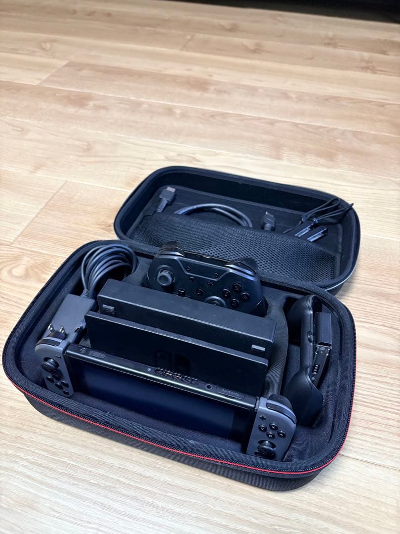 Nintendo Switch 本体＋付属品＋追加コントローラ＋ケース