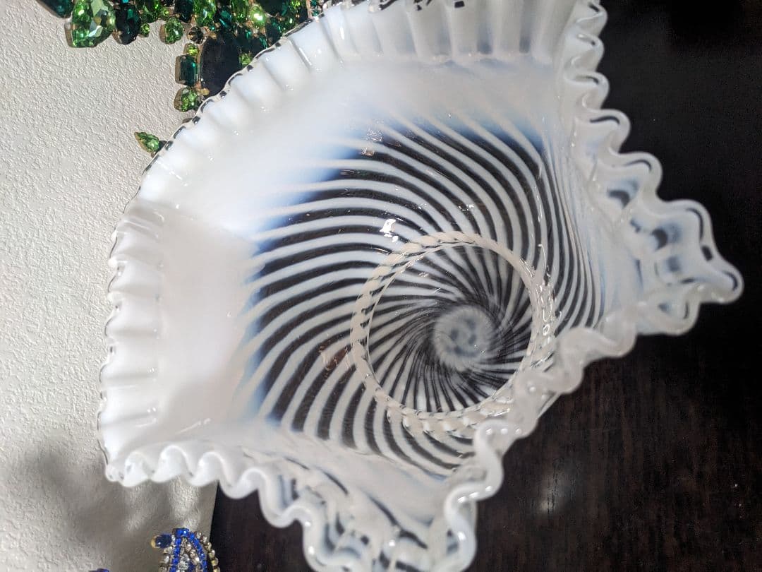 フェントン　スワール　フレンチオパルセント　ラージフリルボウル　お値下げ中