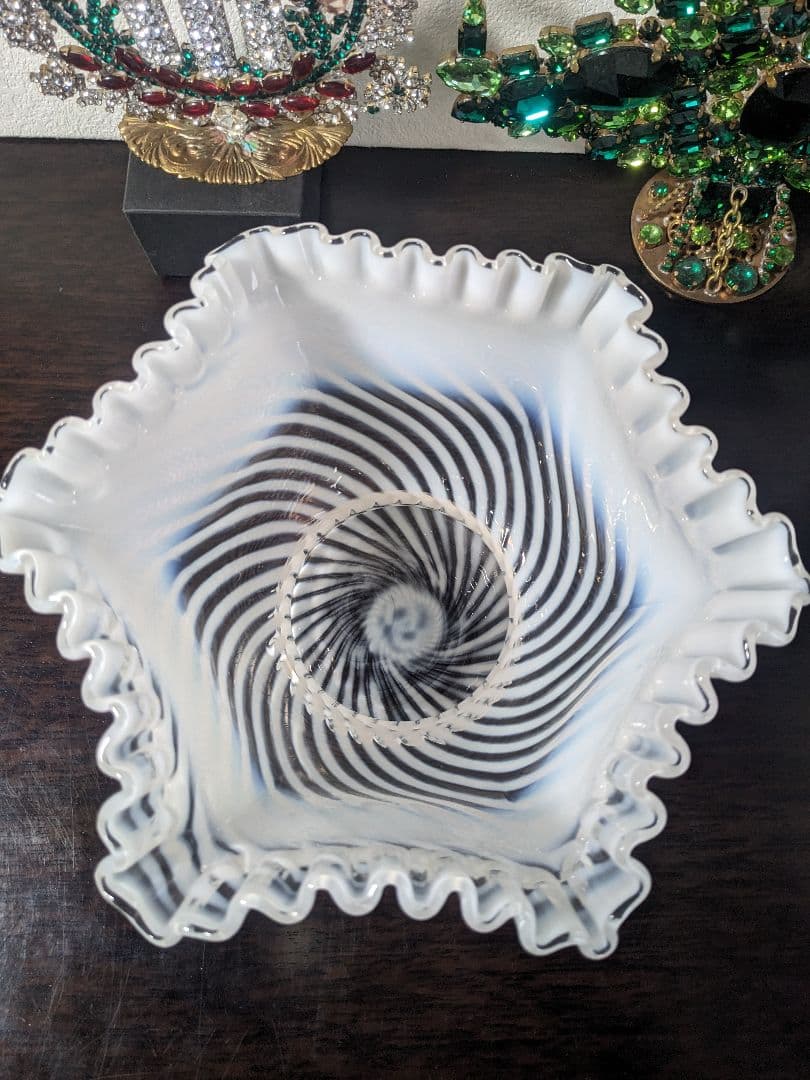 フェントン　スワール　フレンチオパルセント　ラージフリルボウル　お値下げ中