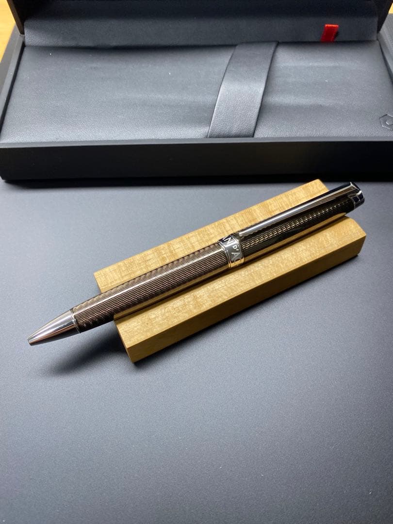 CARAN d'ACHE × PATEK PHILIPPE ボールペン ブロンズ