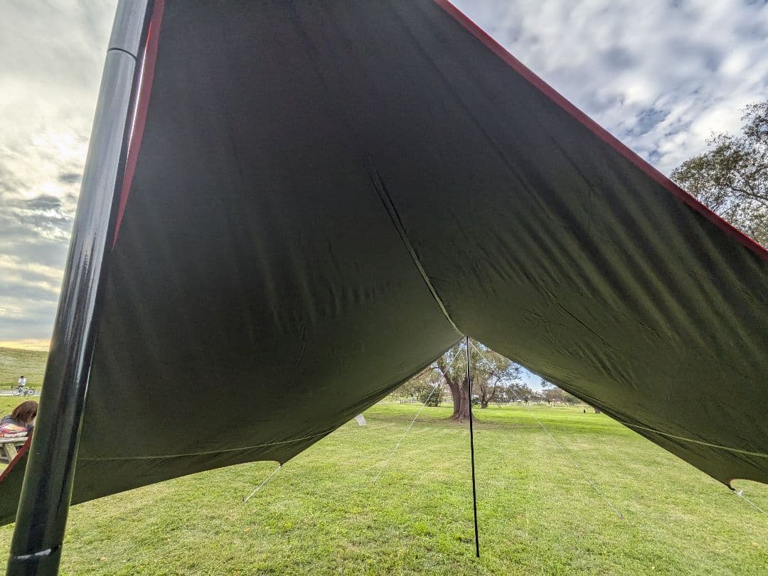 コールマン タープ ヘキサライト+ (DARKROOM)