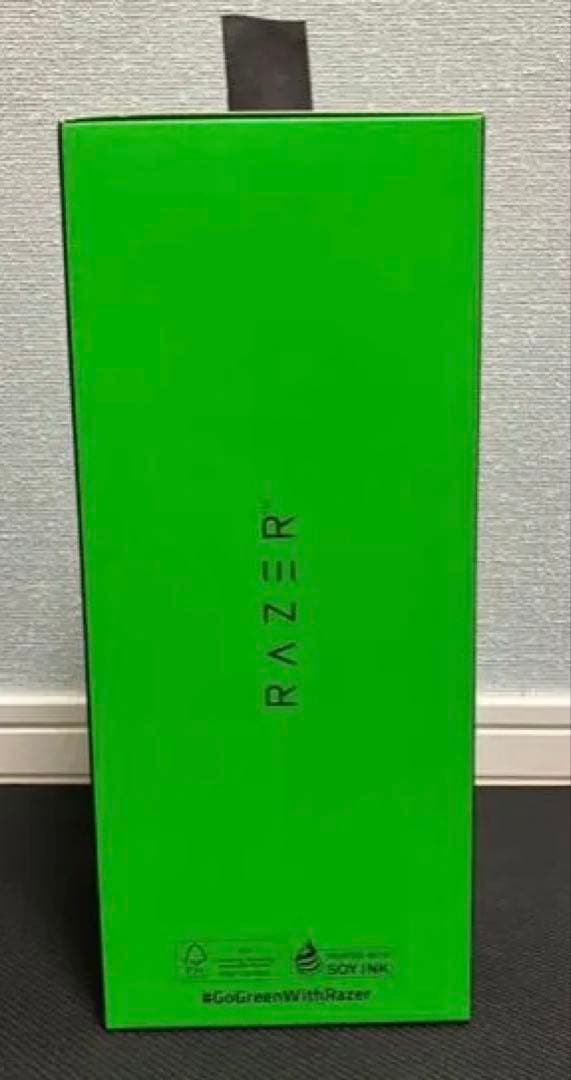 新品　未開封　RAZER SEIREN V3 CHROMA コンデンサ　マイク