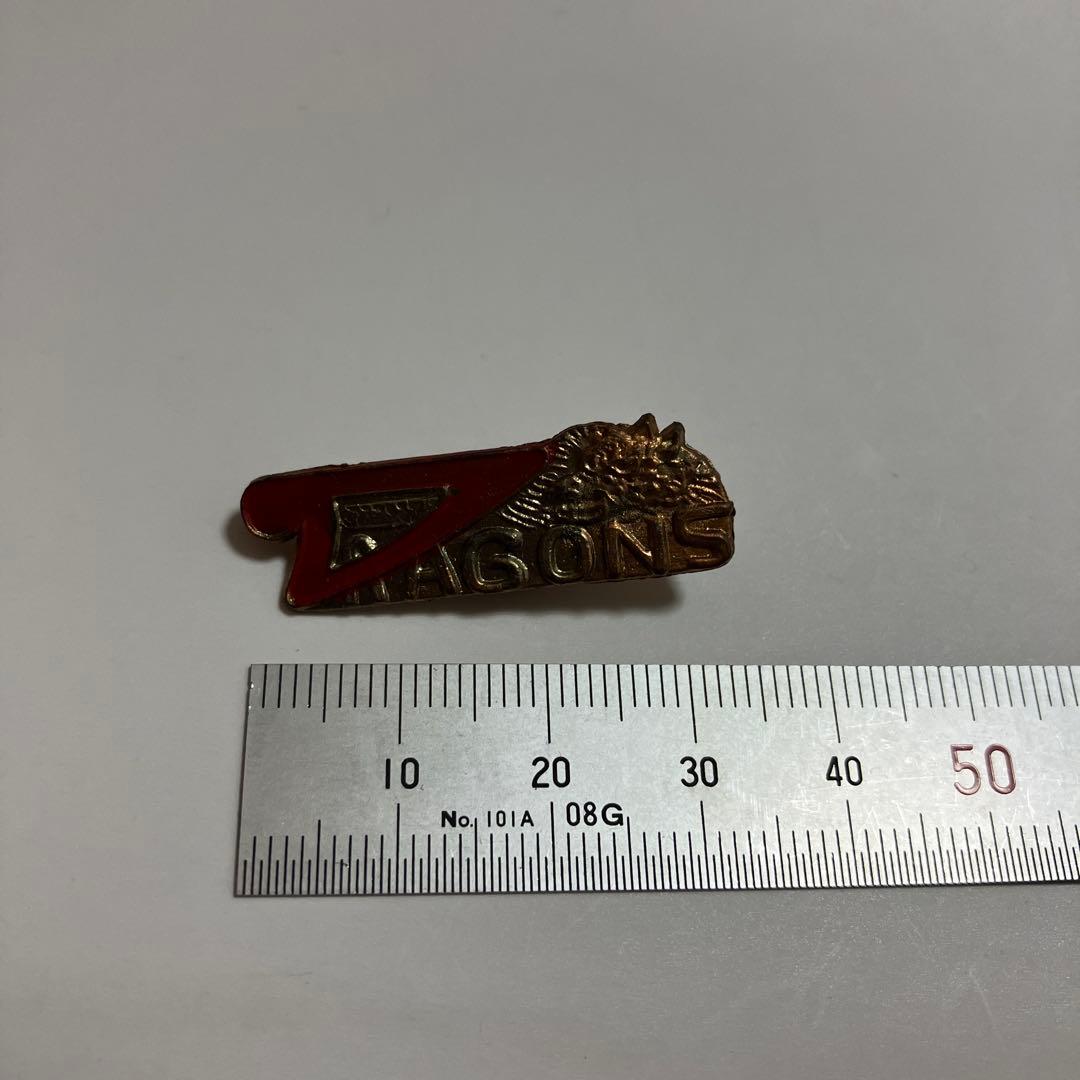 野球 ピンバッジ 4個セット（ジャイアンツ2個、ドラゴンズ、タイガース）