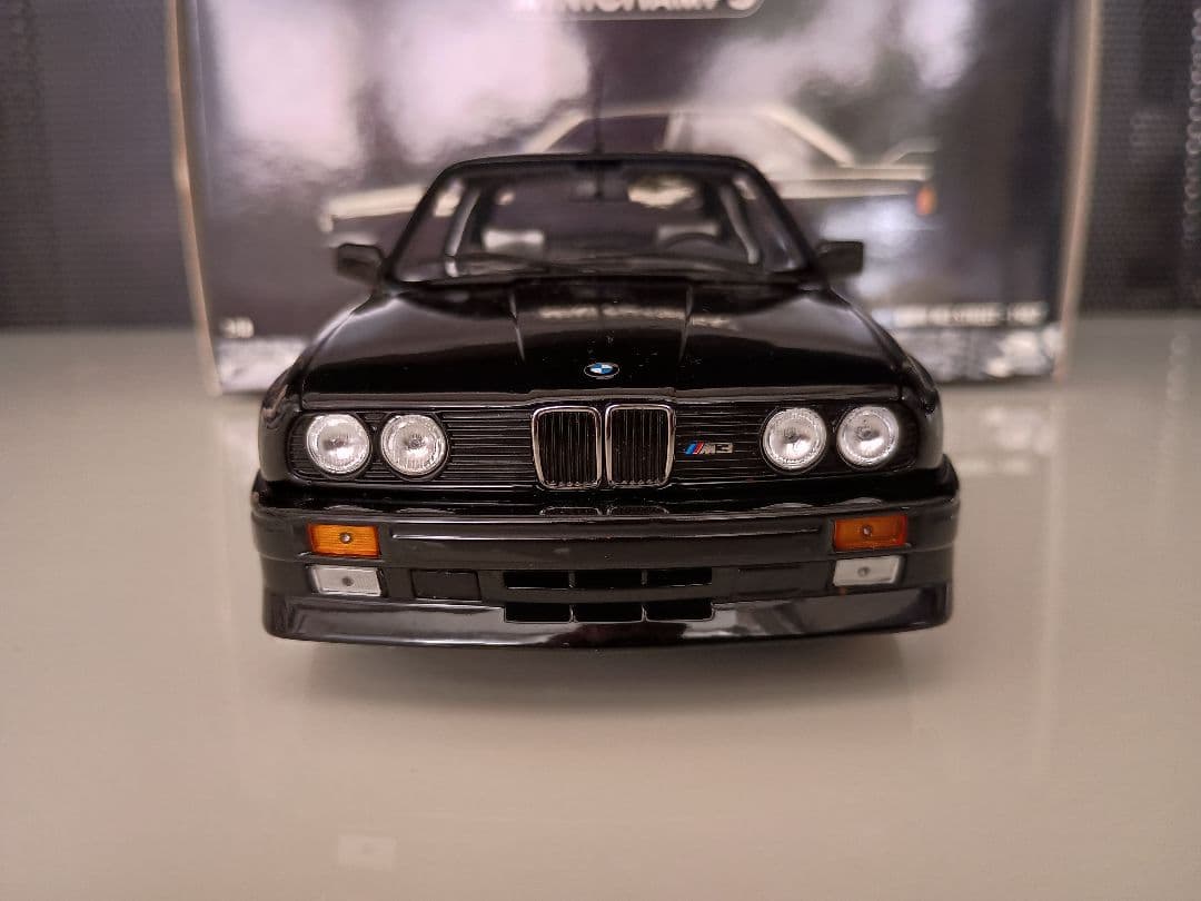 ミニチャンプス  M3 STREET E30 1987 1/18