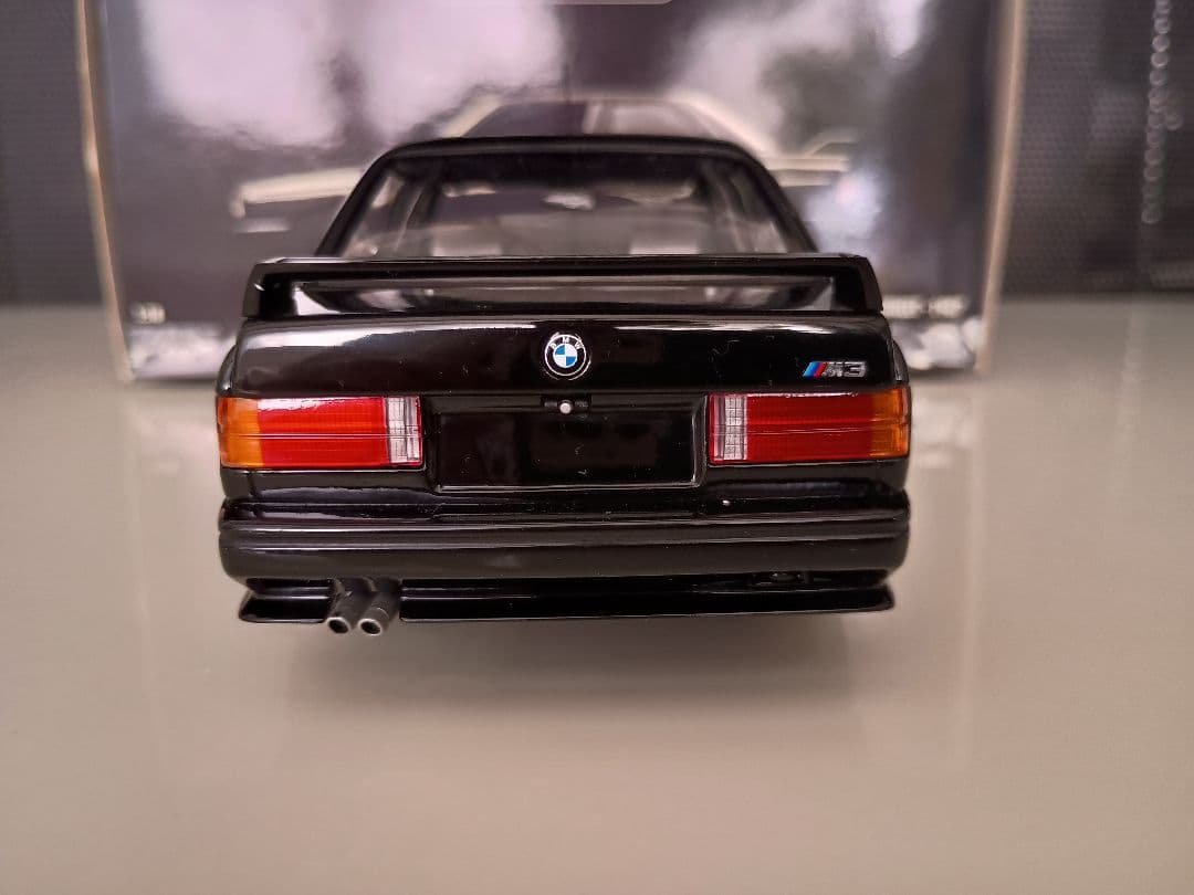 ミニチャンプス  M3 STREET E30 1987 1/18