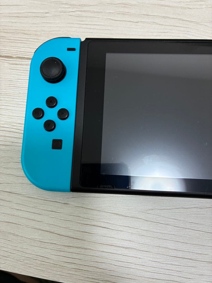 ニンテンドースイッチ 本体・プロコン・ケース