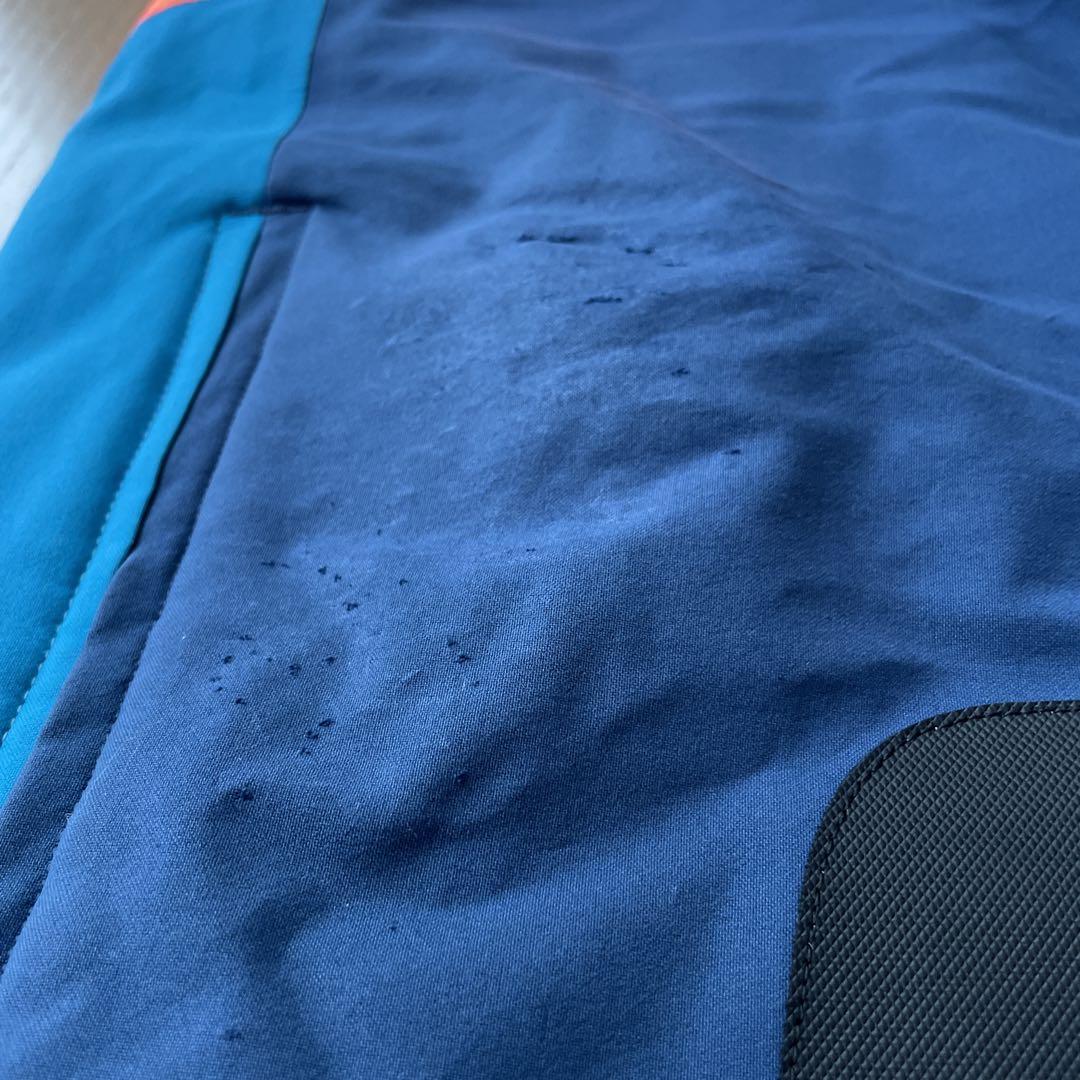 オンヨネ　ONYONE スキーウェア　デモチーム　サイズM 中古