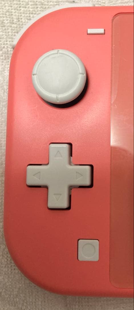 ニンテンドースイッチライト コーラル　ジャンク品　本体のみ