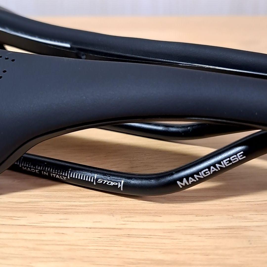 Selle Italia SLR BOOST TM スーパーフロー S3