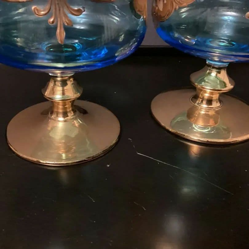 ベネチアンガラス　2客金色とブルーのエレガントなデザインの手描き花柄グラス　①②