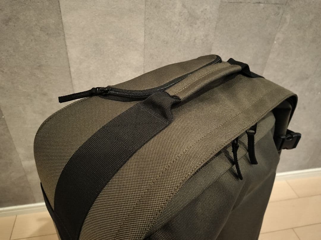 【美品】無印良品 撥水ソフトキャリーケース 40L　カーキ色　オシャレ