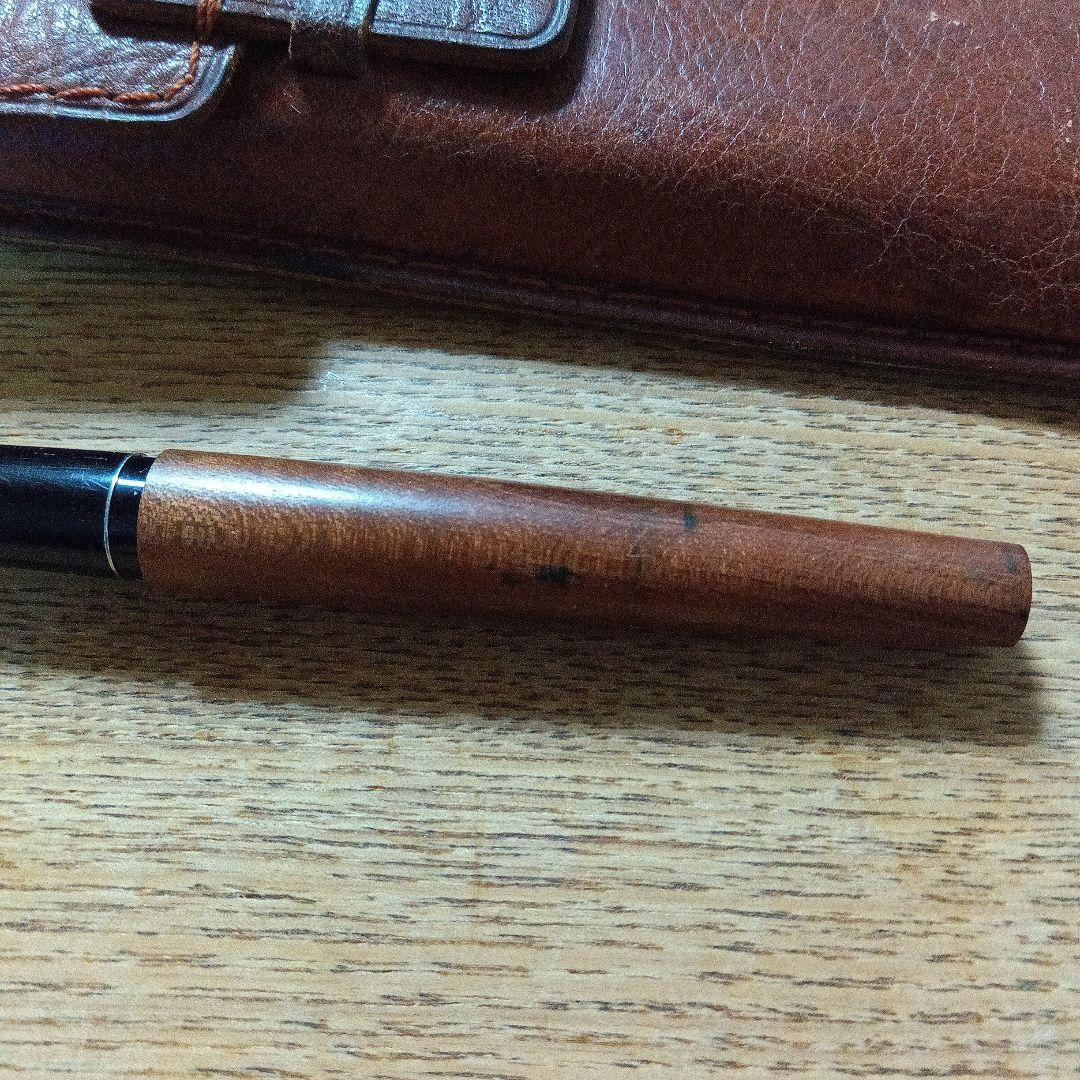 パイロットの初代カスタム・カエデ万年筆（1974年製造）ビンテージ