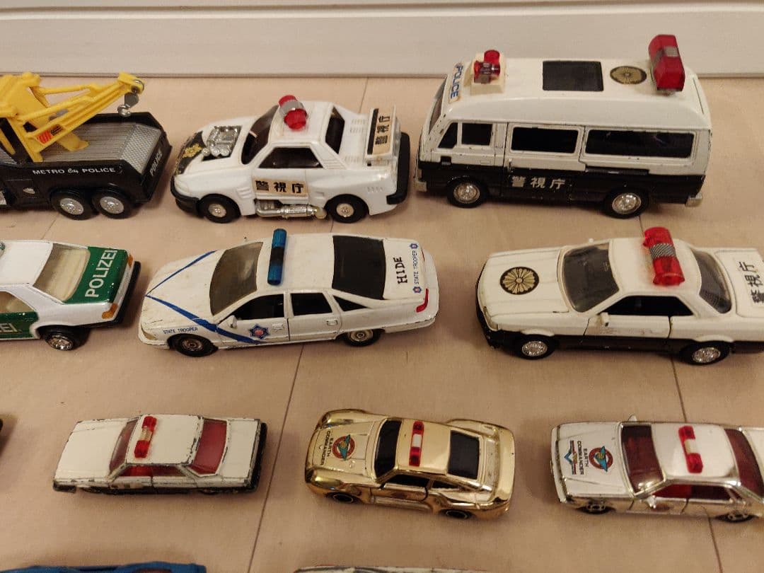 世界のパトカー　セット