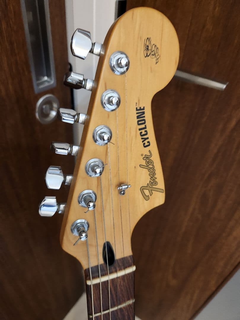 FENDER USA Cyclone usサイクロン