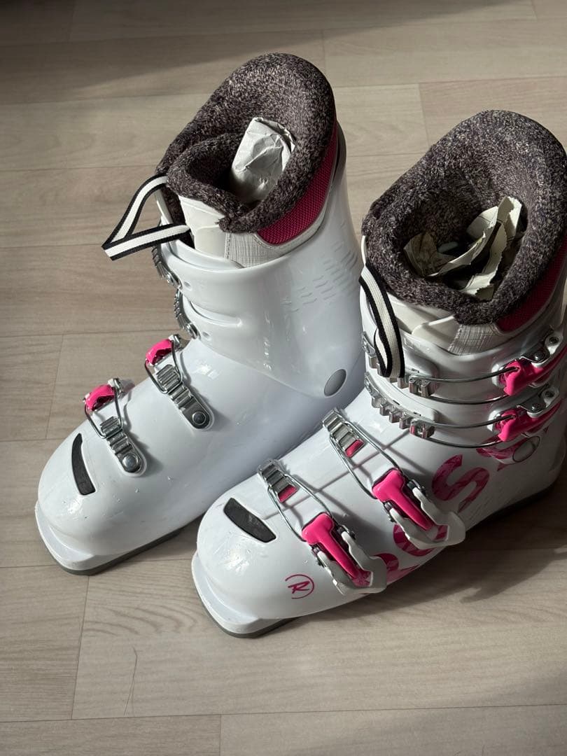 ロシニョール ジュニアブーツFUN GIRL 4 ホワイト 23.5