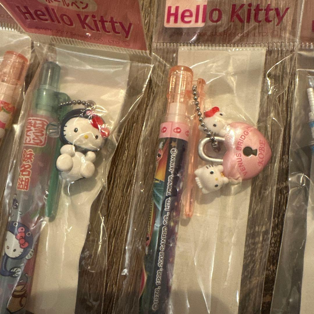 新品袋入り【レア】ご当地　ボールペン6本セット　ハローキティ