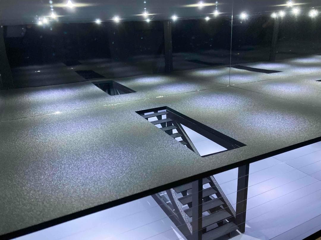 Shibukkoジオラマ：1/18 ショールーム＆ガレージ（特注仕様）