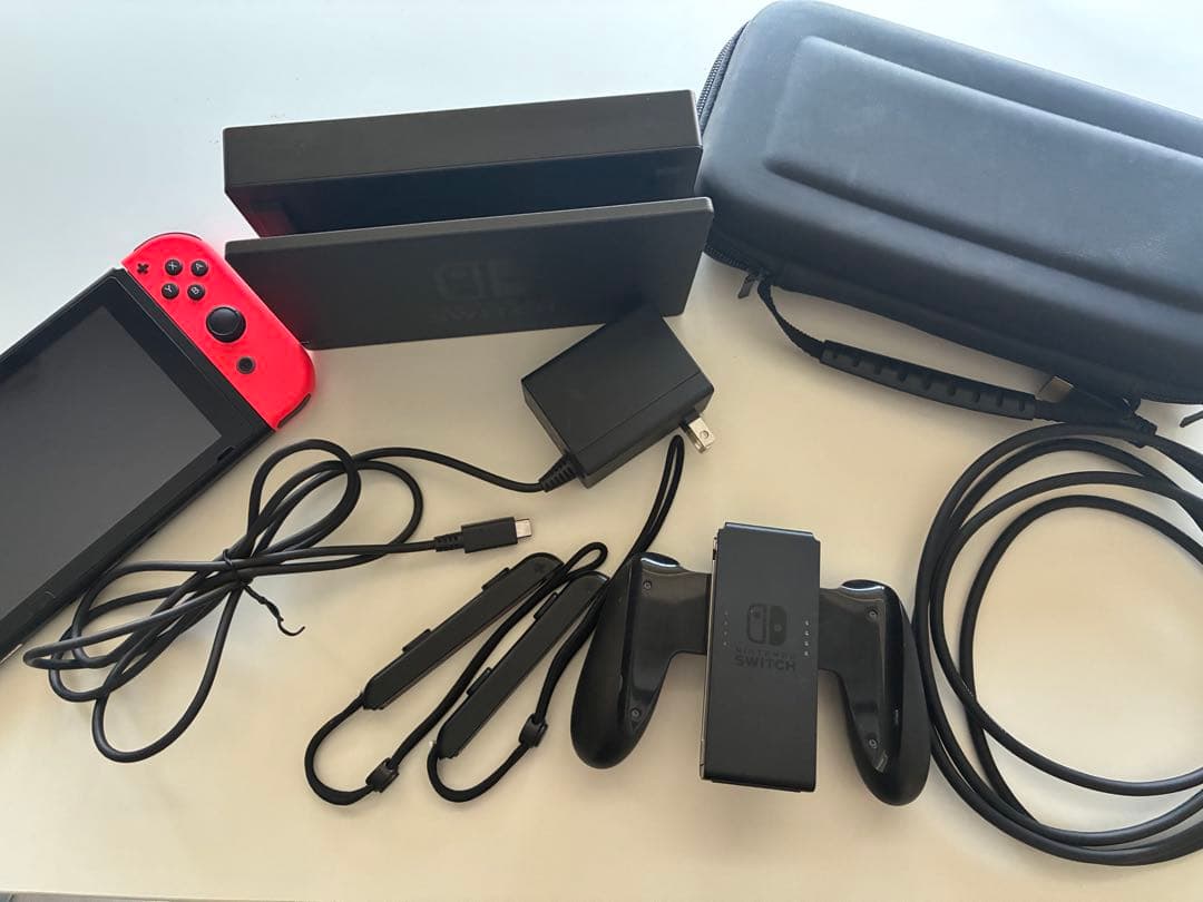 Nintendo Switch 本体 箱付き 動作品 ケース付属