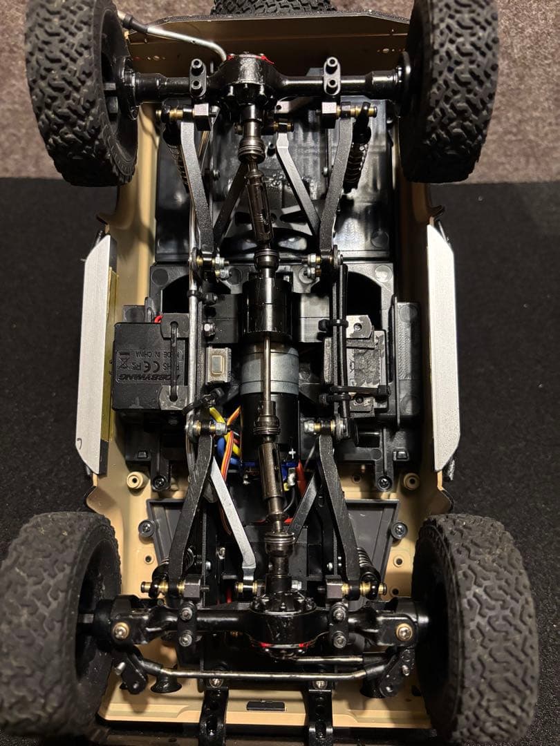 wpl ミニクローラー　ラジコン　MN90ディフェンダーD90