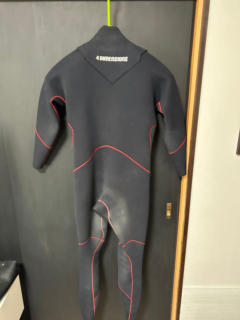 4dimensions フルスーツ 3mm ジャージ　ブラック/レッド