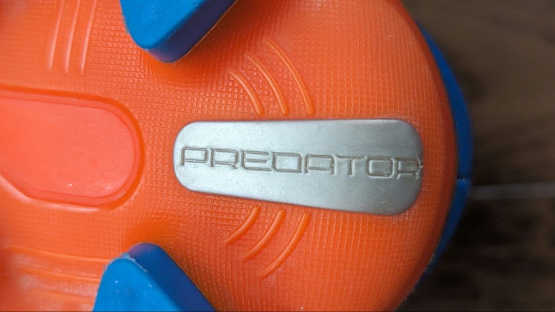 アディダス サッカースパイク プレデター リーサルゾーン HG