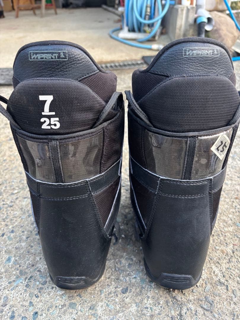 ZUMAスノーブーツ　5㌢ダイヤル式