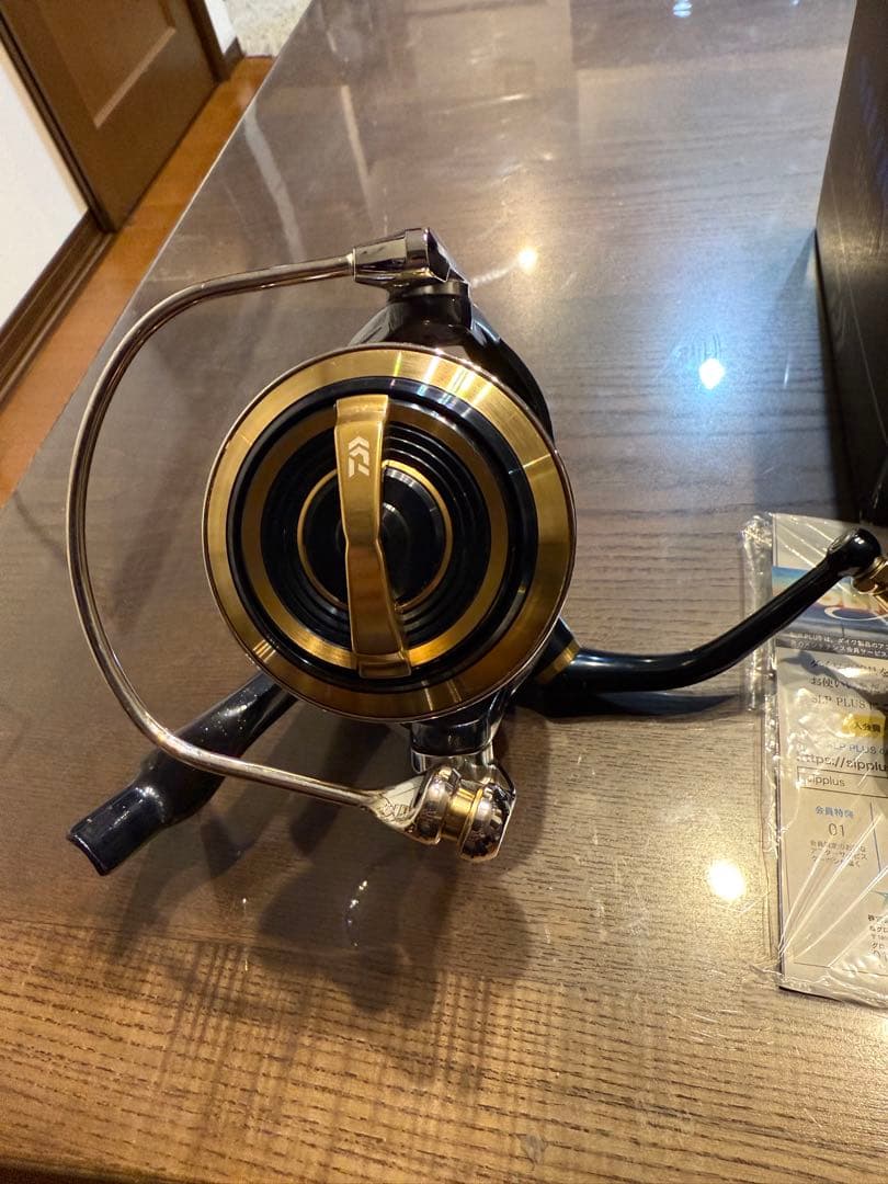 リール Daiwa Saltiga 18000H East Blue