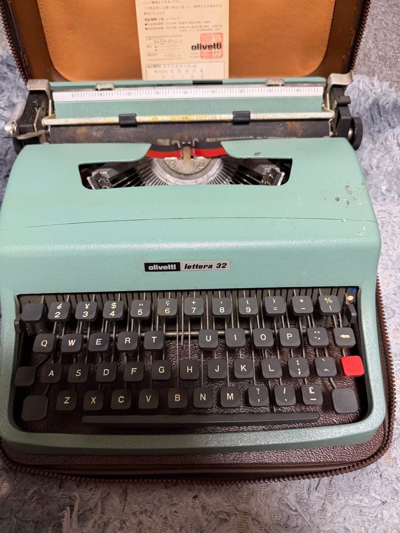 アンティーク雑貨 Gucci for olivetti lettera 32