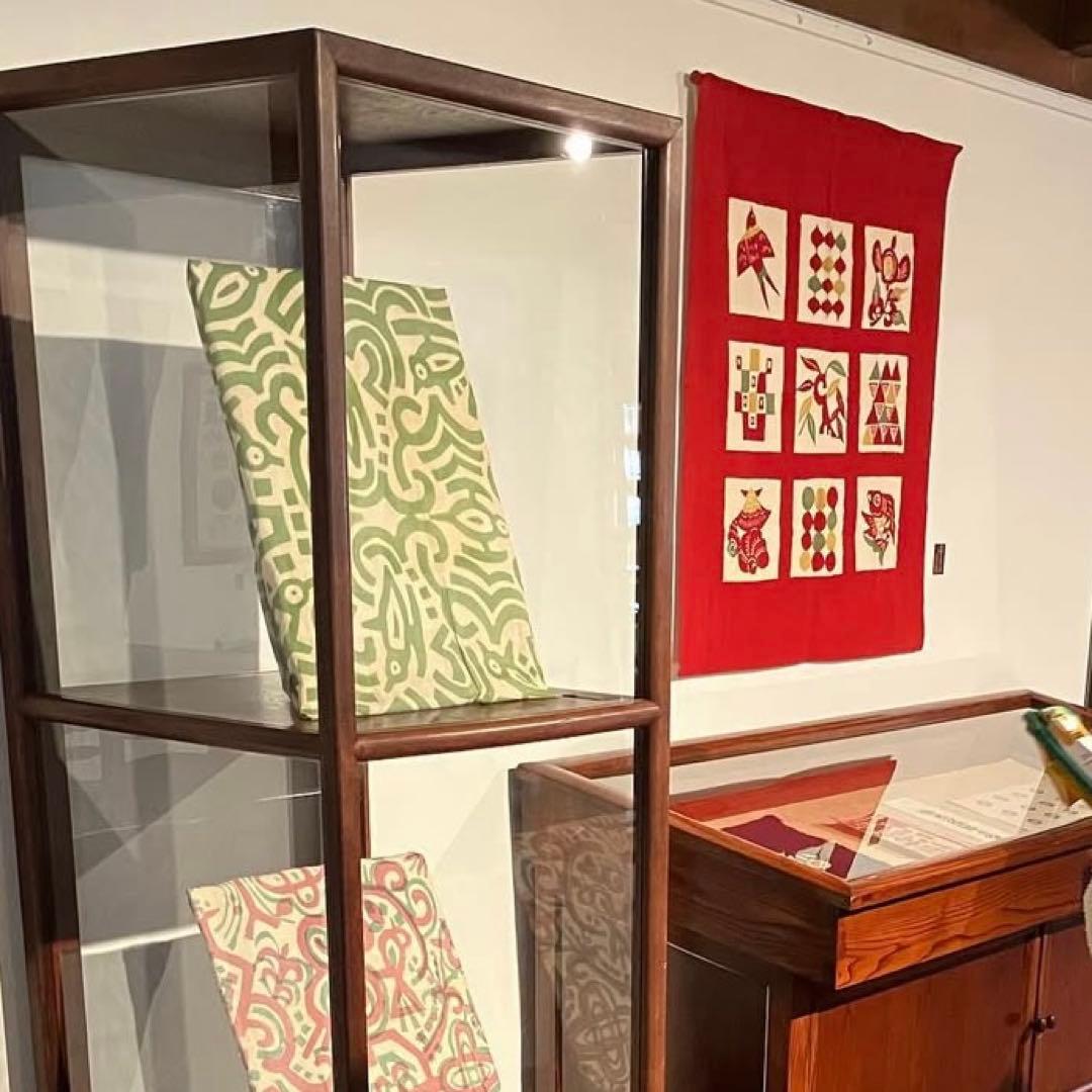 柚木沙弥郎　型染　タペストリー　日本民藝館