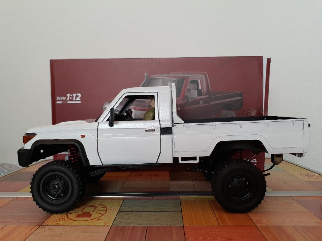 【全塗装・リア側車高調整済】ランドクルーザー MN82 MN WPL JAPAN