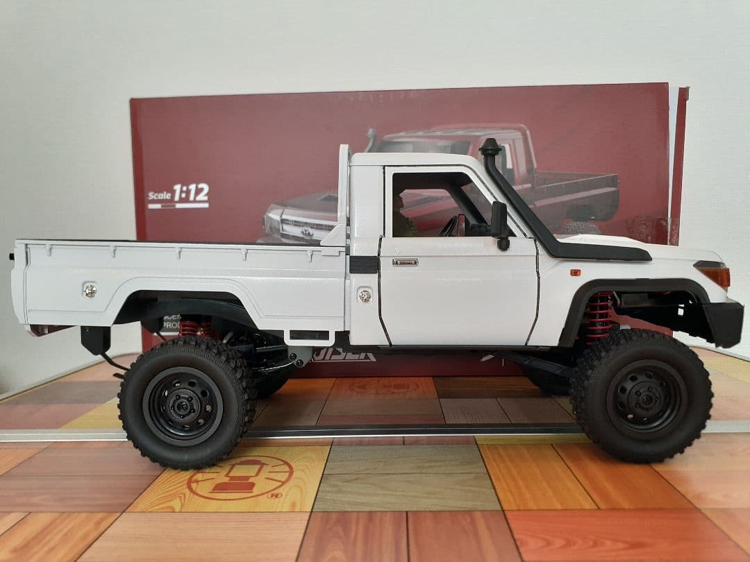 【全塗装・リア側車高調整済】ランドクルーザー MN82 MN WPL JAPAN