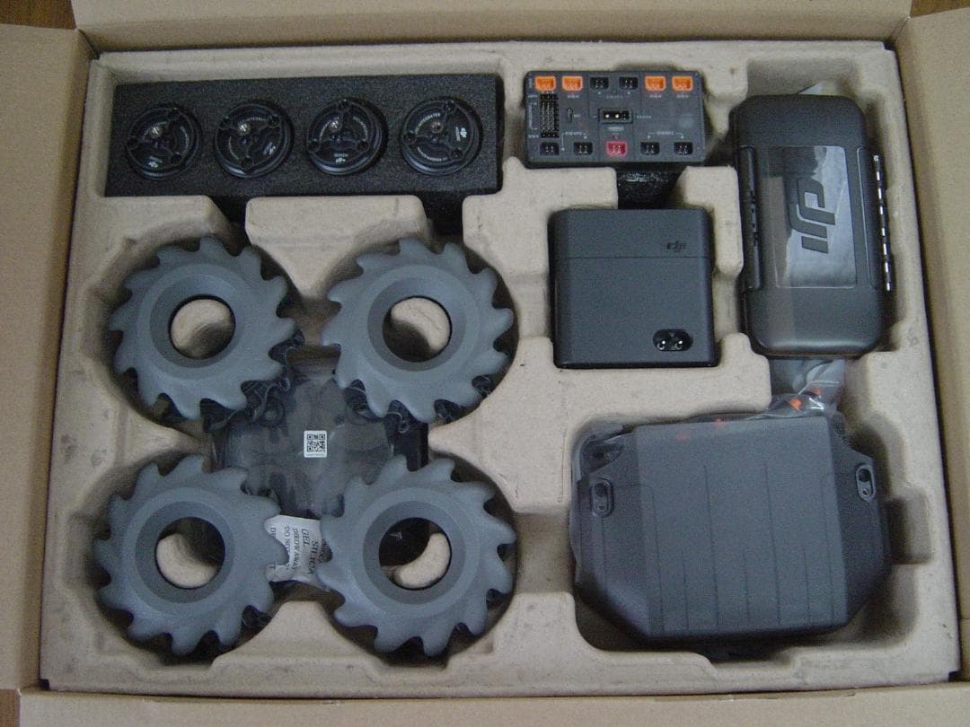 今ならおまけ付！！　DJI RoboMaster S1 (JP) 【未組み立て】