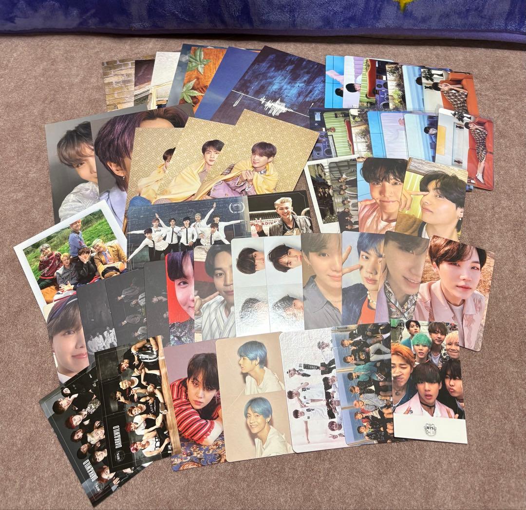 BTS アルバム　33枚　トレカ・ポストカード　49枚　纏め売り