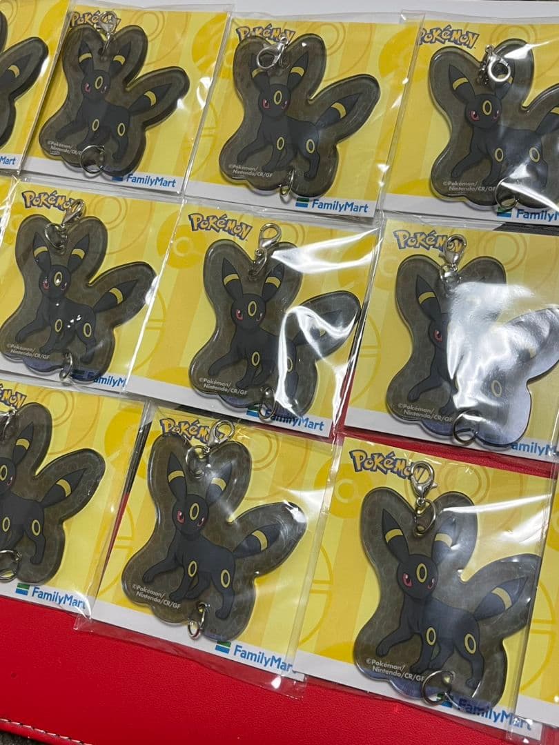 ファミマ　ブラッキー　アクリルキーホルダー 15個セット　まとめて　まとめ売り