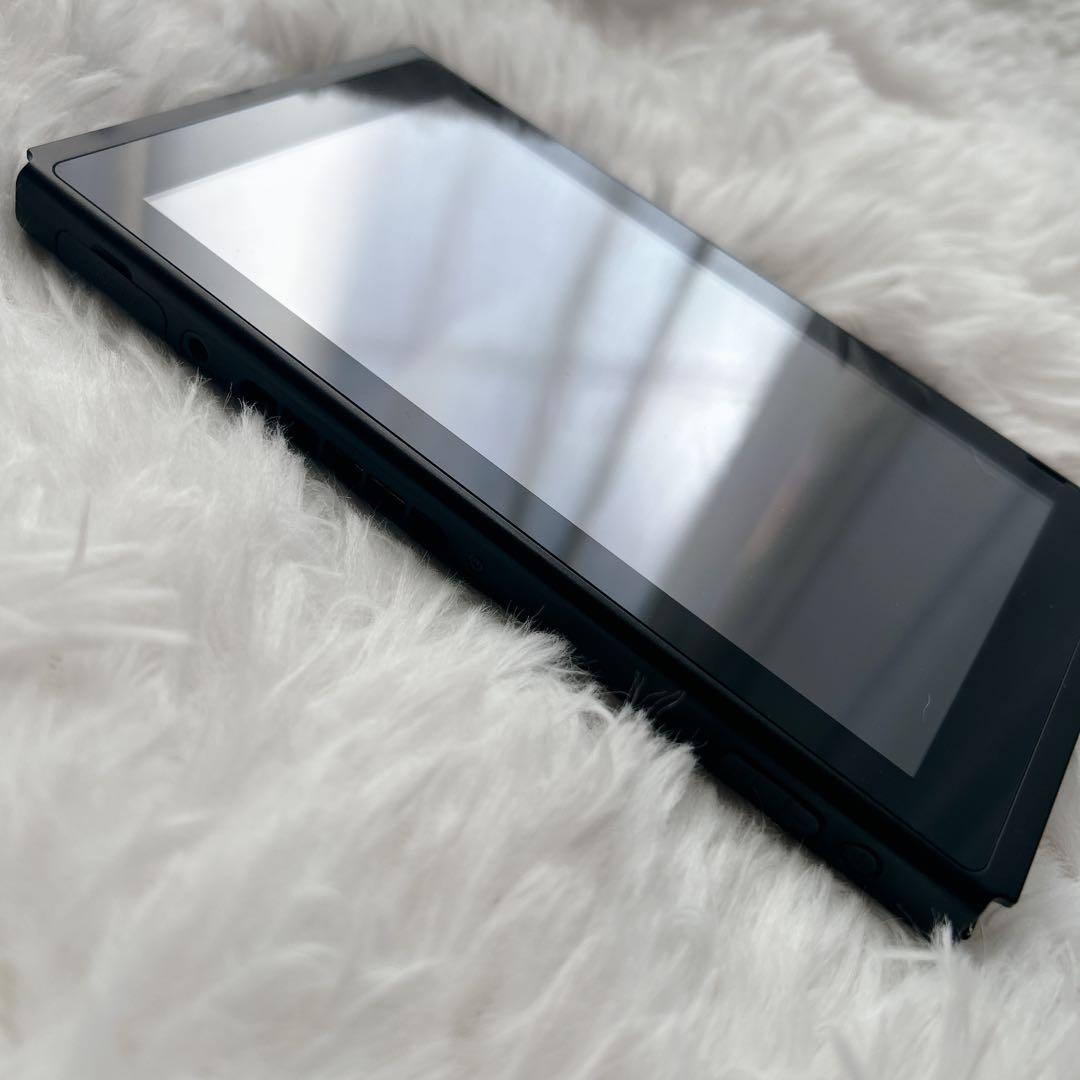 Nintendo Switch 本体 2018年 液晶キズなし