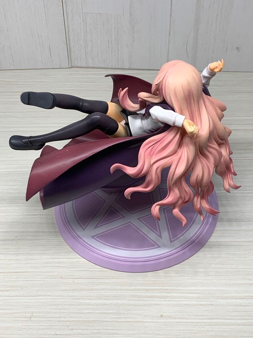 ゼロの使い魔　ルイズ　フィギュア　アルター