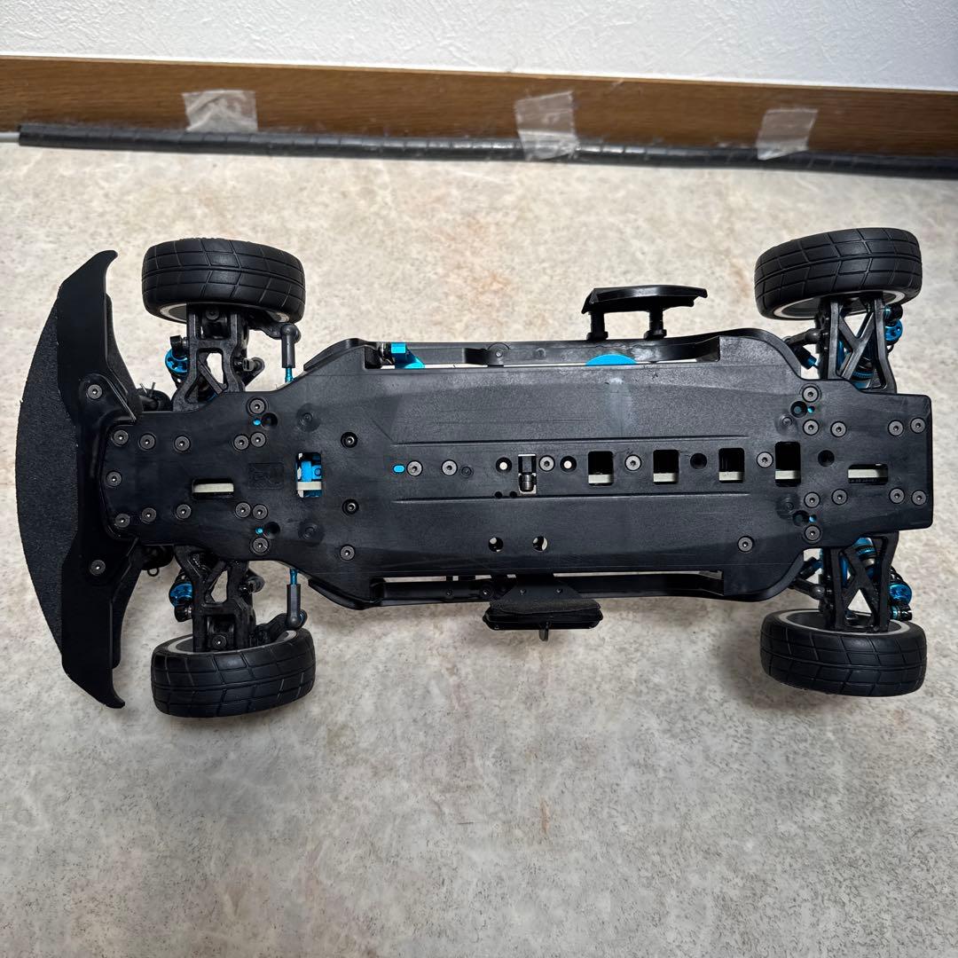 タミヤ TA07Rシャーシ及びau TOM'S GR SUPRAボディ