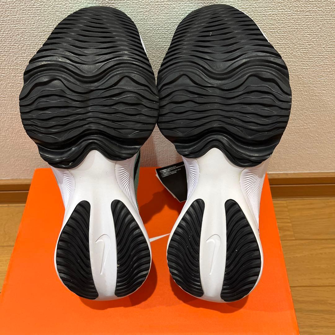 エア ズーム テンポ ネクスト% フライニット　27.5センチ 新品未使用品。